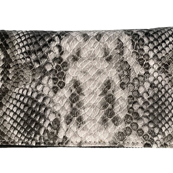 NWOT Snakeskin PU Leather Zip Around Wallet - Picture 3 of 4